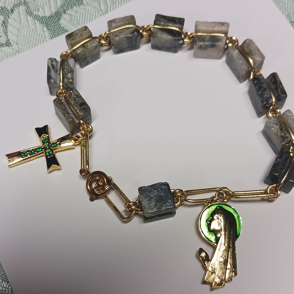 Stone bracelet